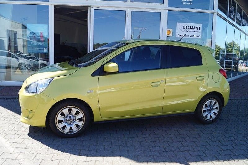 Gelb Gebraucht 2014 Mitsubishi Space Star Limousine | 4.980 € (Guter Preis) - Bild 1/4