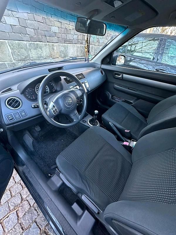 Gebraucht Suzuki Swift 92 PS (67 kW) 2007 Schwarz Kleinwagen