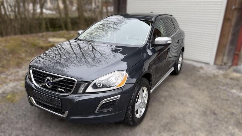 Gebraucht Volvo XC60 R-Design 215 PS (158 kW) 2011 Grau SUV