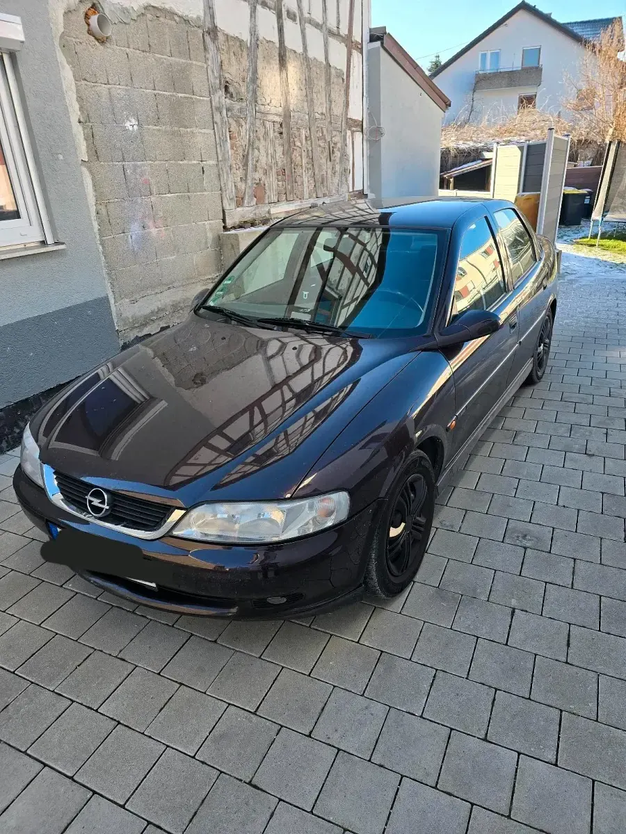 Gebraucht Opel Vectra 115 PS (84 kW) 2000 Violet Limousine