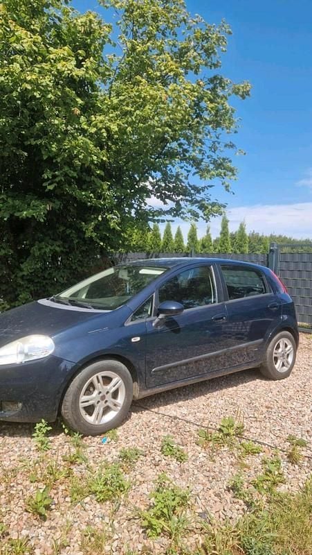 Blau Gebraucht 2008 Fiat Grande Punto Kleinwagen | 980 € (Guter Preis) - Bild 1/4