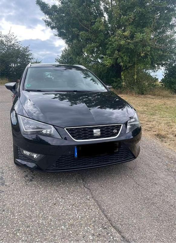 Schwarz Gebraucht 2014 Seat Leon ST FR Kombi | 7.999 € (Fairer Preis) - Bild 1/4