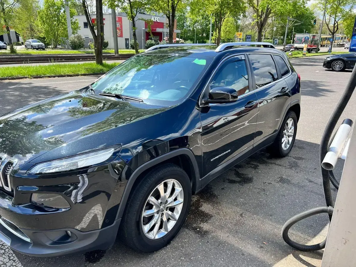 Occasion Jeep Cherokee Limited 200 ch (147 kW) 2015 Noir SUV