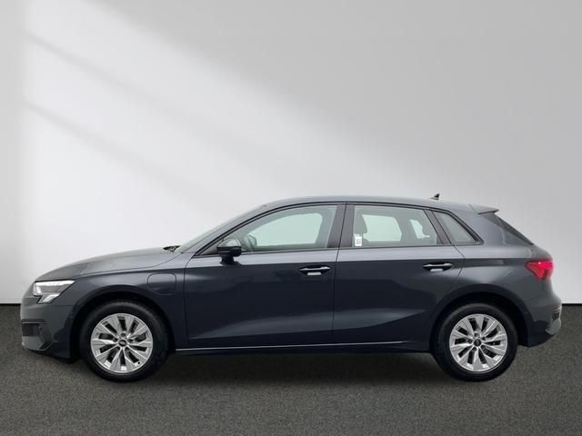 Gebraucht Audi A3 Sportback e-tron Design 204 PS (150 kW) 2021 Manhattangrau metallic Kleinwagen