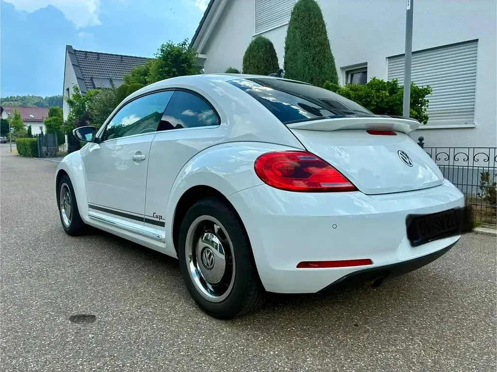 Gebraucht VW Beetle Cup 105 PS (77 kW) 2014 Weiß Kleinwagen