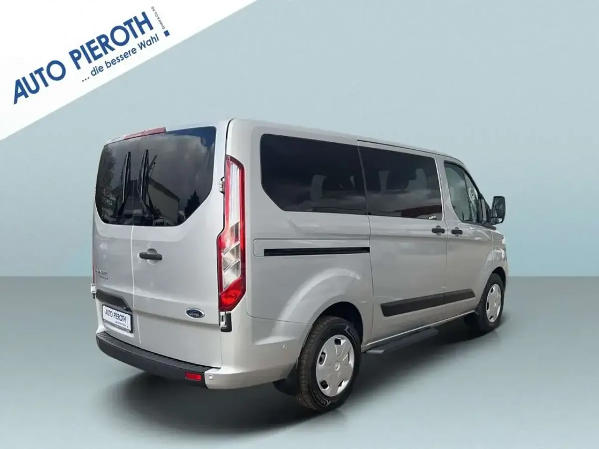 Occasion Ford Transit Custom Trend 150 ch (110 kW) 2024 Argent Break