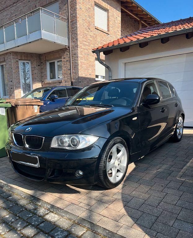 Gebraucht BMW 120 Shadowline 177 PS (130 kW) 2010 Schwarz Kleinwagen