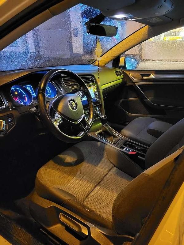 Gebraucht VW Golf VII 150 PS (110 kW) 2017 Weiß Kombi