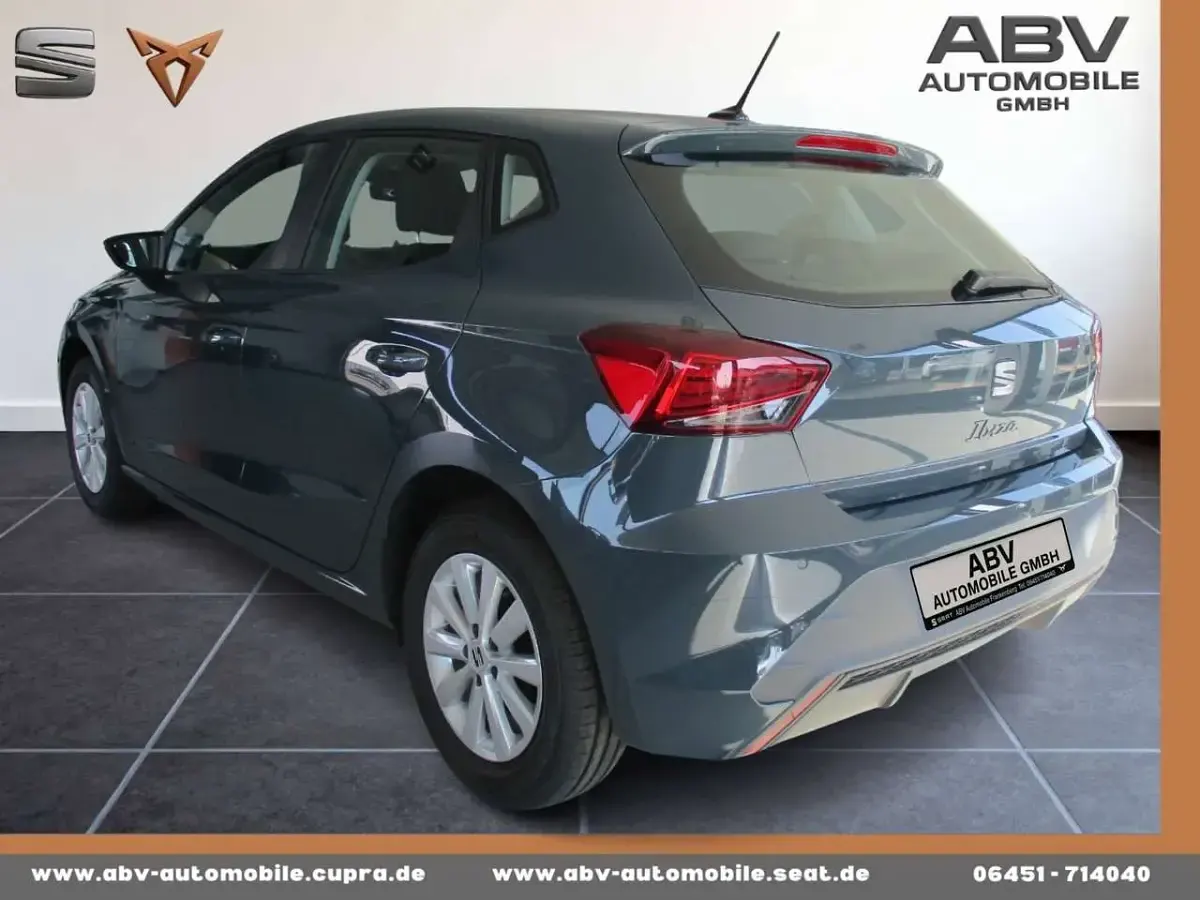 Neu Seat Ibiza 95 PS (69 kW) 2026 Fjordblau Kleinwagen