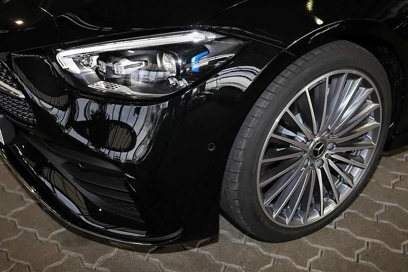 Gebraucht Mercedes C300 AMG 258 PS (189 kW) 2026 Metalliclack obsidianschwarz Limousine