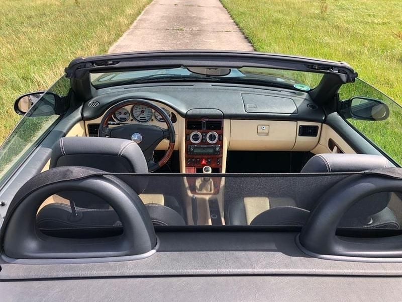 Schwarz Gebraucht 2002 Mercedes SLK320 Cabrio | 12.900 € (Teuer) - Bild 1/4