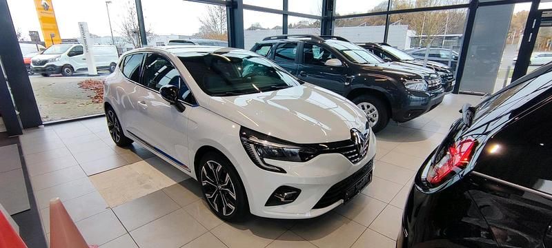 Weiß Gebraucht 2022 Renault Clio V Techno Kleinwagen | 16.900 € (Fairer Preis) - Bild 1/4