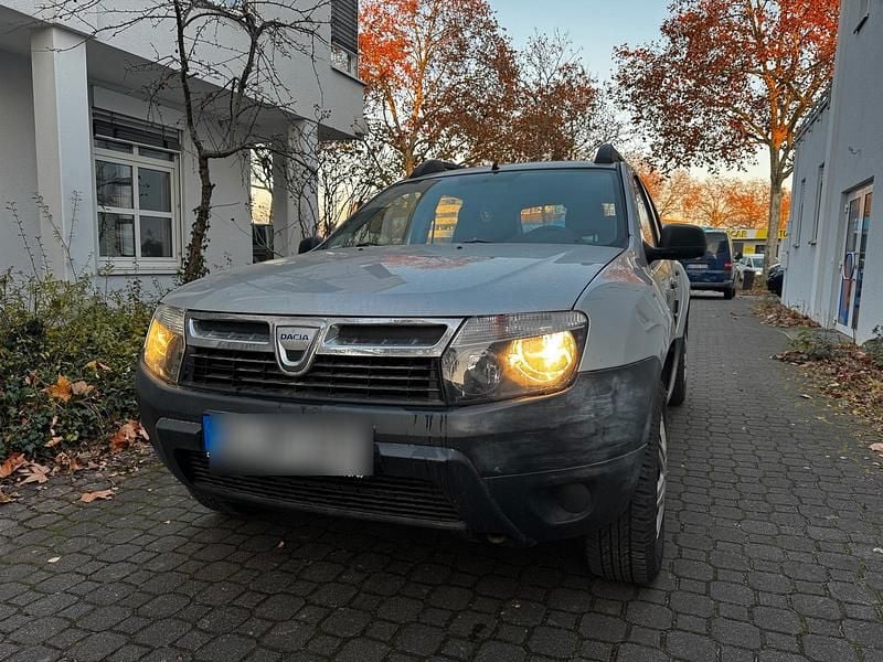 Silber Gebraucht 2011 Dacia Duster SUV | 3.350 € (Superpreis) - Bild 1/4