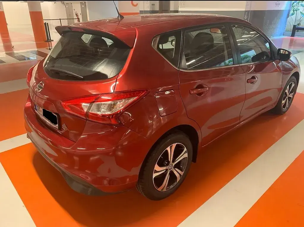 Gebraucht Nissan Pulsar Tekna 116 PS (85 kW) 2014 Rot Kleinwagen