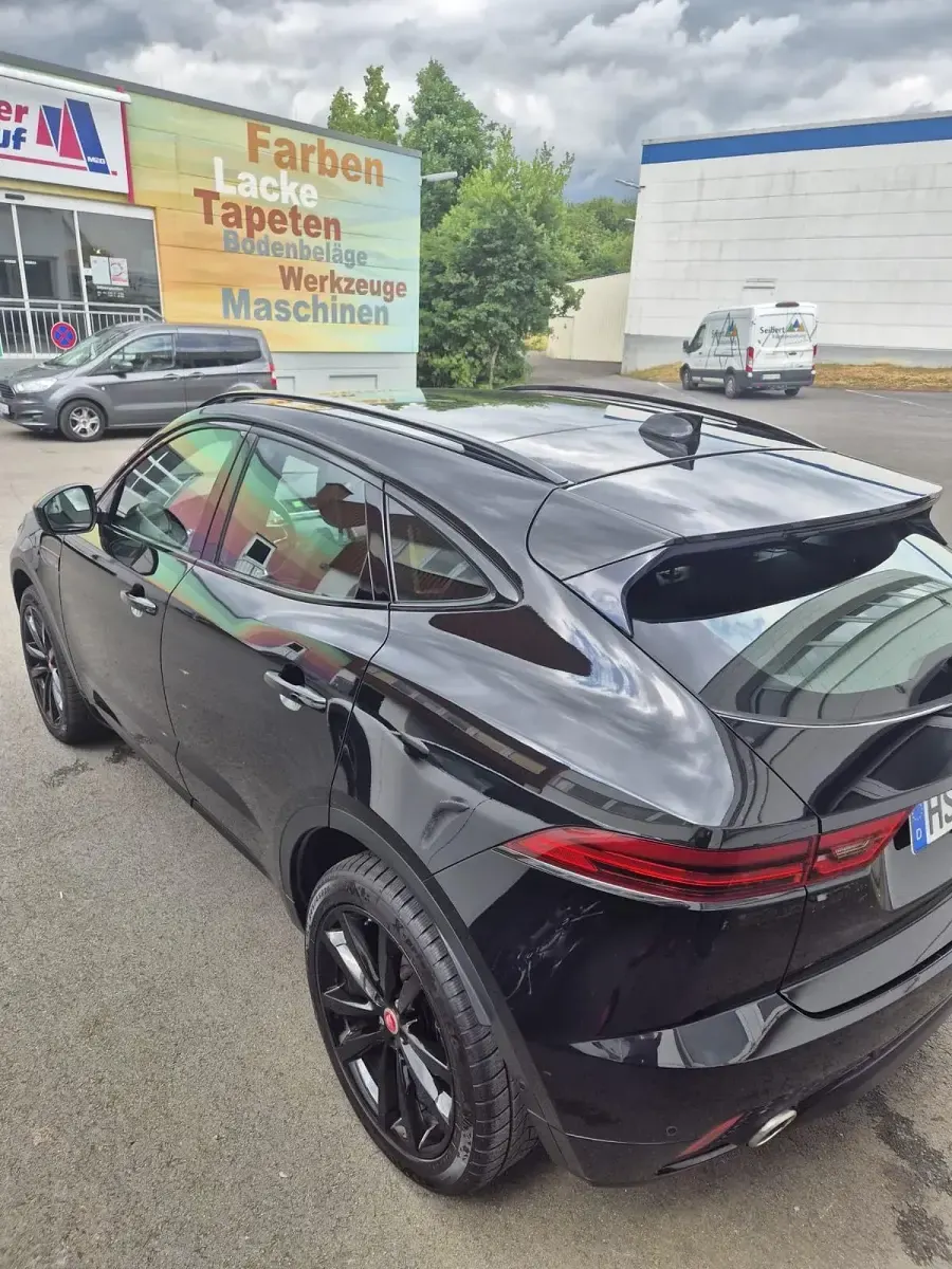 Gebraucht Jaguar E-Pace R-Dynamic 180 PS (132 kW) 2018 Schwarz SUV