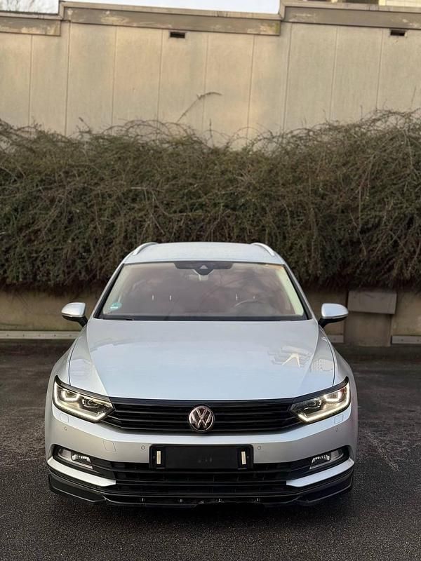 Gebraucht VW Passat Highline 150 PS (110 kW) 2015 Grau Kombi