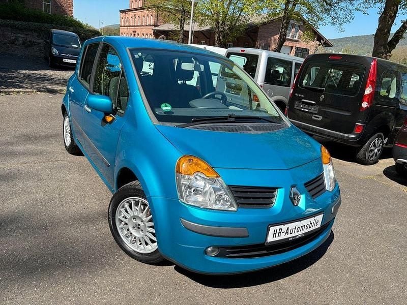 Second-hand Renault Modus 75 CP (55 kW) 2006 Albastru Monovolum