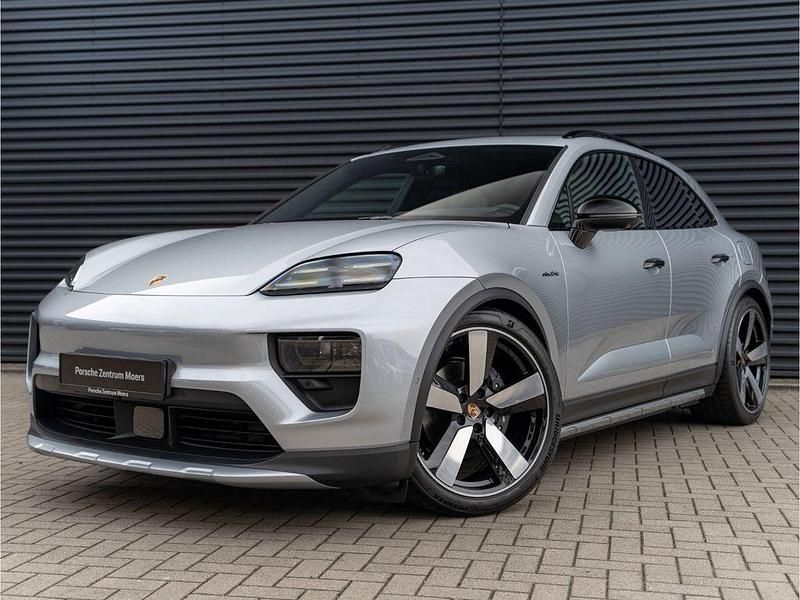 Silber Neu 2025 Porsche Macan SUV | 112.209 € (Teuer) - Bild 1/4