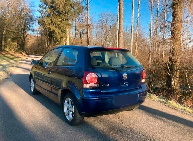 Gebraucht VW Polo 60 PS (44 kW) 2009 Blau Kleinwagen