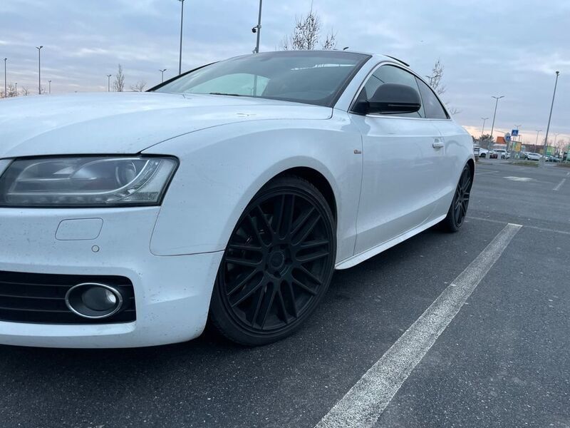 Weiß Gebraucht 2009 Audi A5 S-Line Coupé | 8.400 € (Fairer Preis) - Bild 1/4