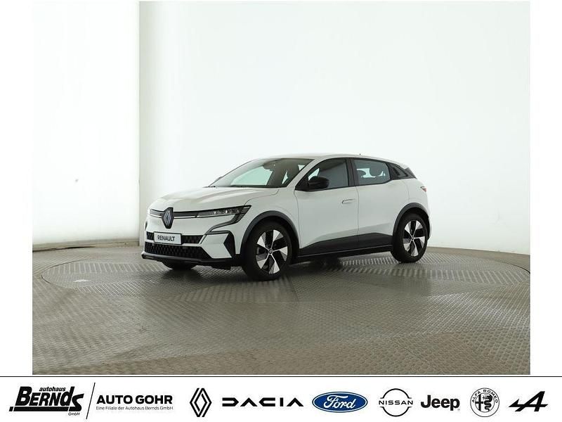 Arktisweiß (369) Gebraucht 2023 Renault Mégane IV Equilibre Limousine | 18.880 € - Bild 1/4