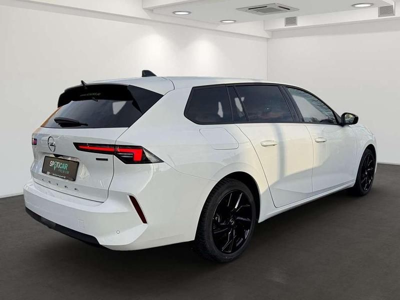 Gebraucht Opel Astra Edition 181 PS (133 kW) 2023 Arktisweiß Kombi