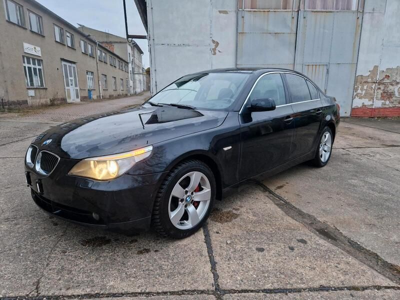 Schwarz Gebraucht 2007 BMW 530 Limousine | 3.600 € (Guter Preis) - Bild 1/4