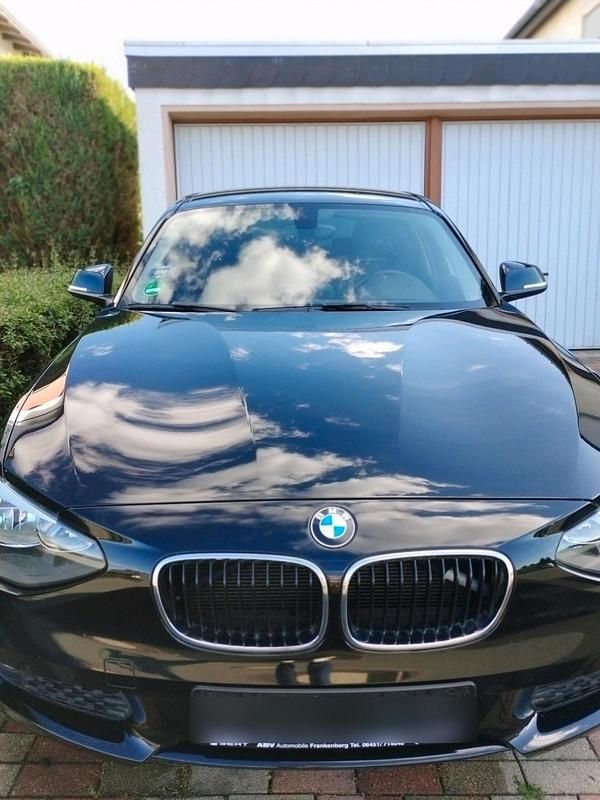 Schwarz Gebraucht 2015 BMW 118 Kleinwagen | 9.990 € (Guter Preis) - Bild 1/4
