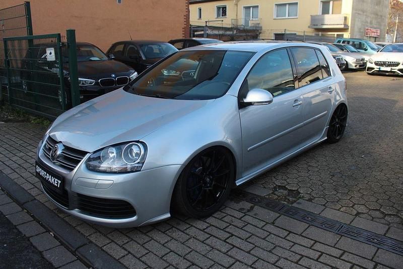 Silber Gebraucht 2007 VW Golf V R Limousine | 16.850 € - Bild 1/4
