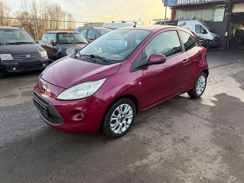 Gebraucht Ford Ka Titanium 69 PS (50 kW) 2009 Rot Kleinwagen