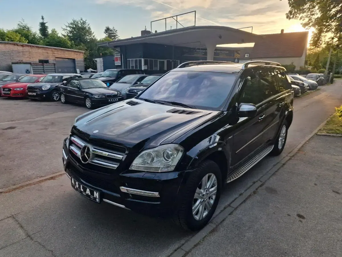 Gebraucht Mercedes GL350 AMG 211 PS (155 kW) 2010 Schwarz SUV