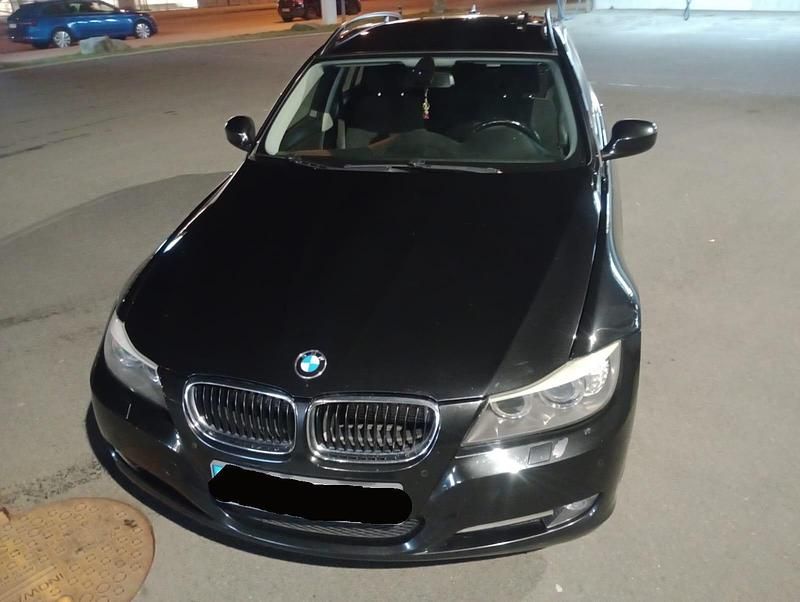 Gebraucht BMW 318 143 PS (105 kW) 2009 Schwarz Kombi