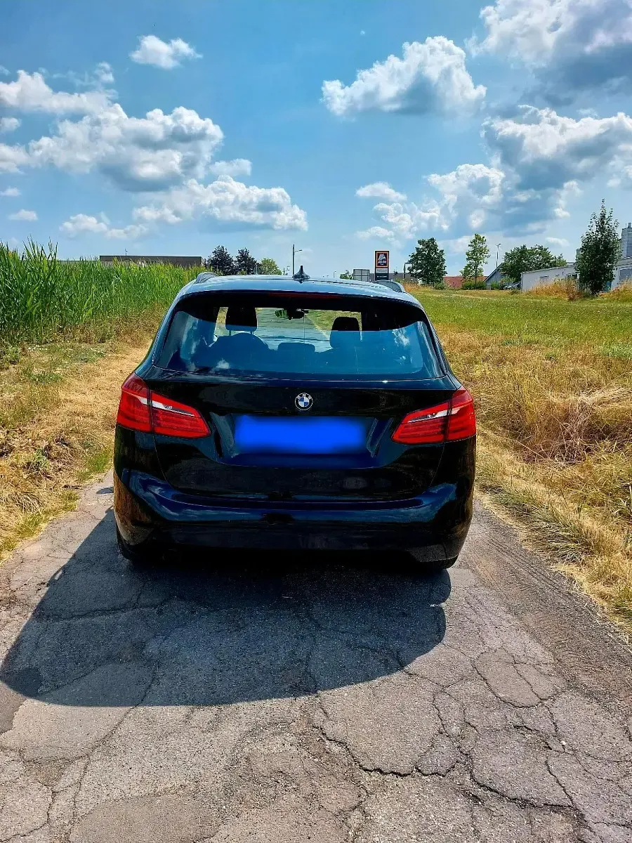 Gebraucht BMW 218 Active Tourer Advantage 136 PS (100 kW) 2016 Schwarz Van / Kleinbus