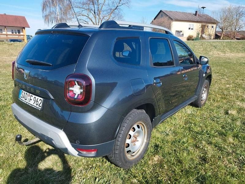 Gebraucht Dacia Duster Prestige 116 PS (85 kW) 2020 Grau SUV