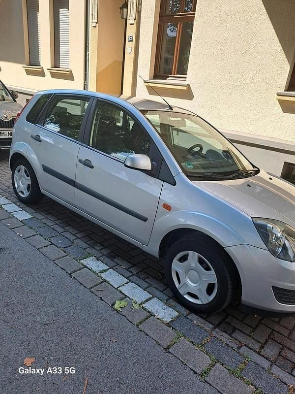 Silber Gebraucht 2008 Ford Fusion Kleinwagen | 1.200 € (Fairer Preis) - Bild 1/4