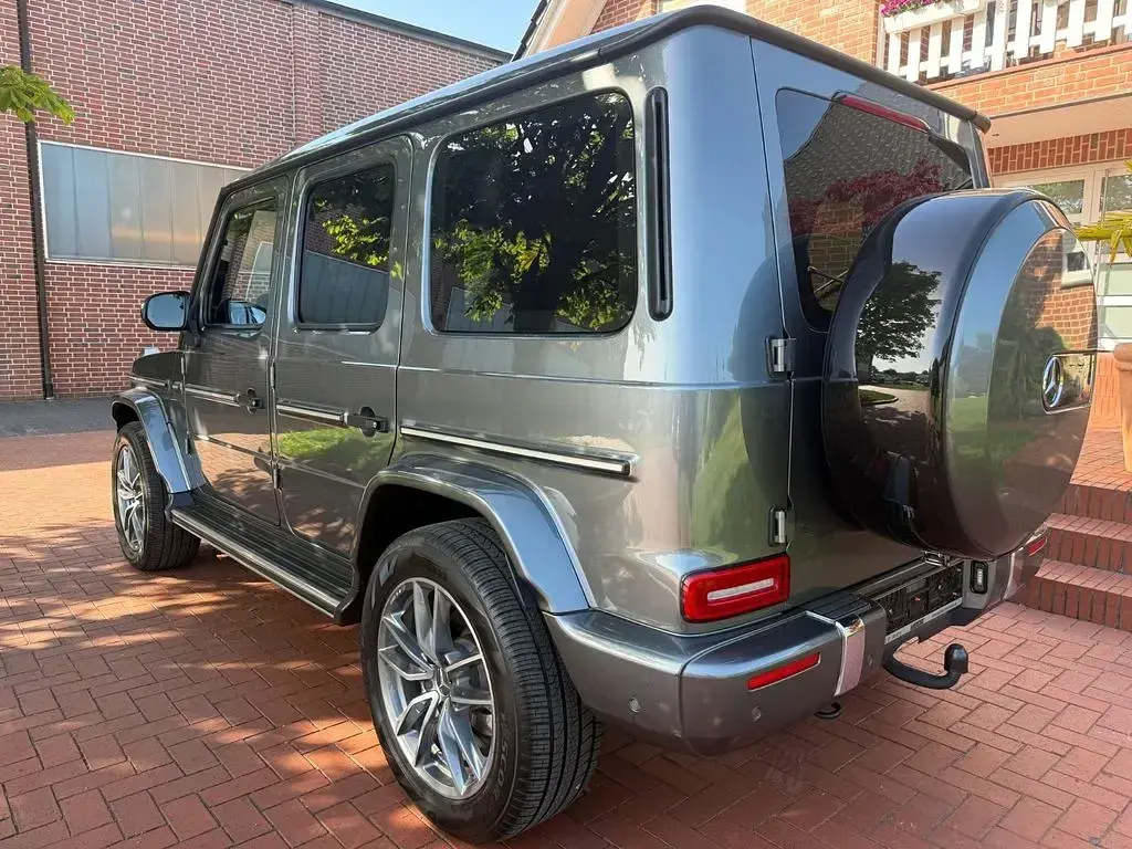 Gebraucht Mercedes G400 AMG 330 PS (242 kW) 2022 Grau SUV