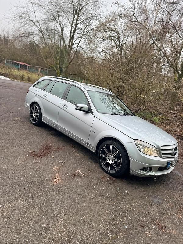 Gebraucht Mercedes C200 136 PS (100 kW) 2010 Silber Kombi