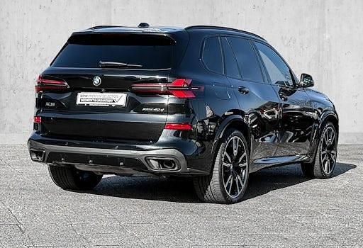 Gebraucht BMW X5 Comfort Edition 352 PS (258 kW) 2024 Schwarz SUV