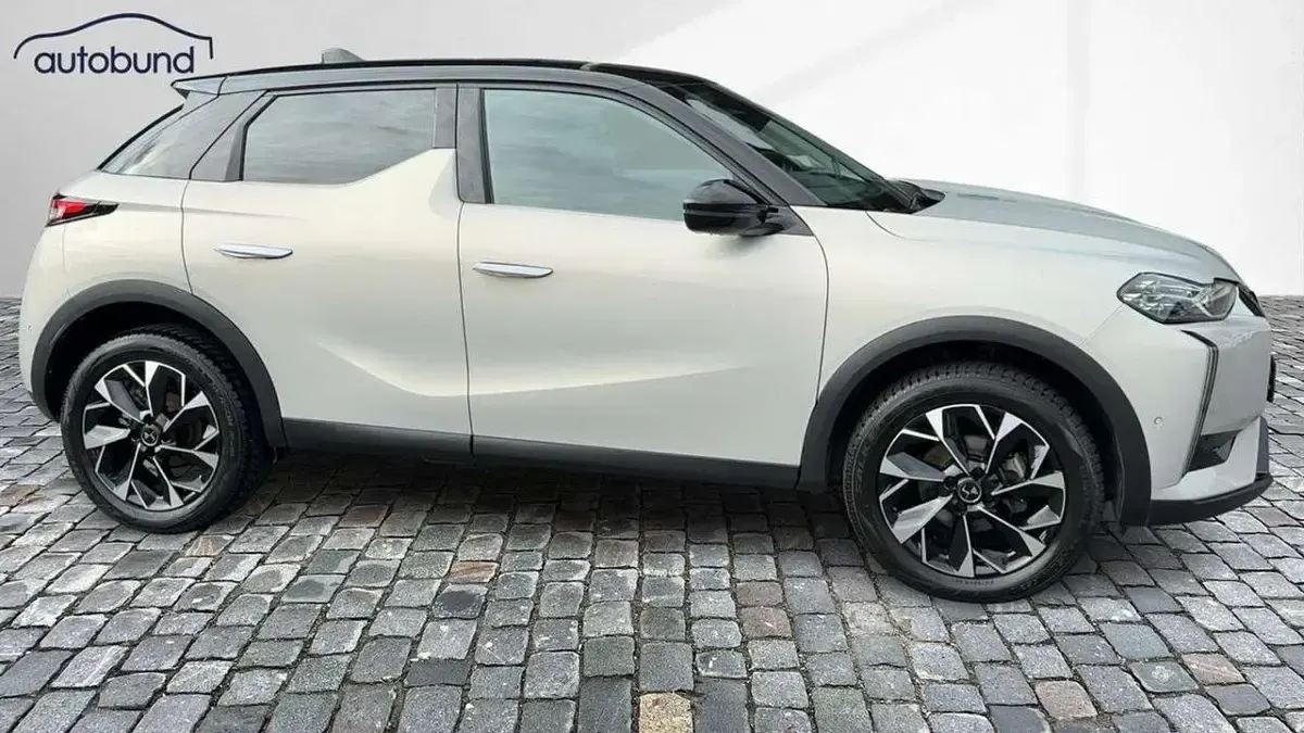 Gebraucht DS Automobiles DS3 Crossback 131 PS (96 kW) 2024 Grau / kristallgrau SUV