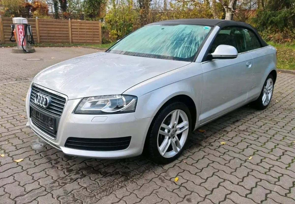 Używany Audi A3 Cabriolet 105 KM (77 kW) 2012 Srebrny Kabriolet