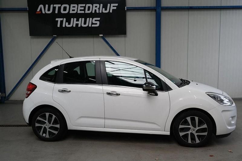 Used Citroën C3 92 HP (67 kW) 2012 White Sedan