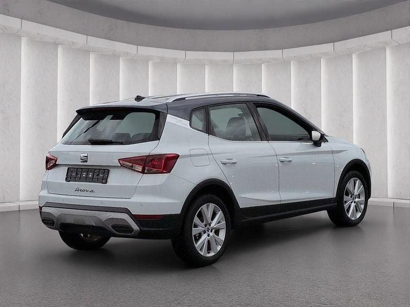 Second-hand Seat Arona Xperience 110 CP (80 kW) 2024 Alb SUV