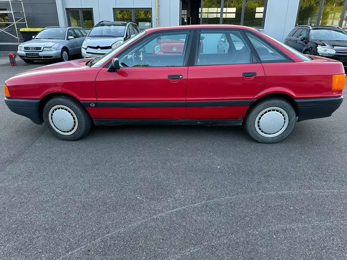 Gebraucht Audi 80 75 PS (55 kW) 1988 Rot Limousine