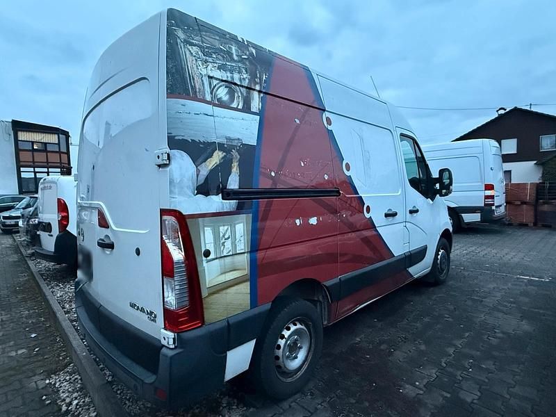 Gebraucht Opel Movano 131 PS (96 kW) 2017 Weiß Van / Kleinbus