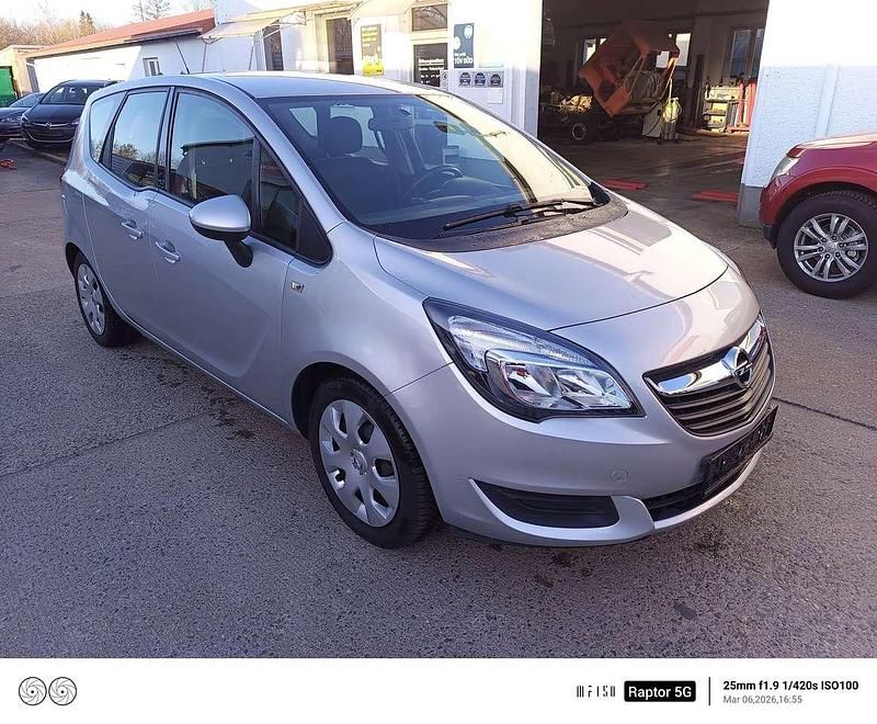 Gebraucht Opel Meriva Edition 120 PS (88 kW) 2014 Argon silber/ice silver (m2) Van / Kleinbus
