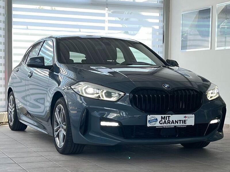 Storm bay metallic Gebraucht 2022 BMW 118 M Sport Kleinwagen | 24.990 € (Fairer Preis) - Bild 1/4