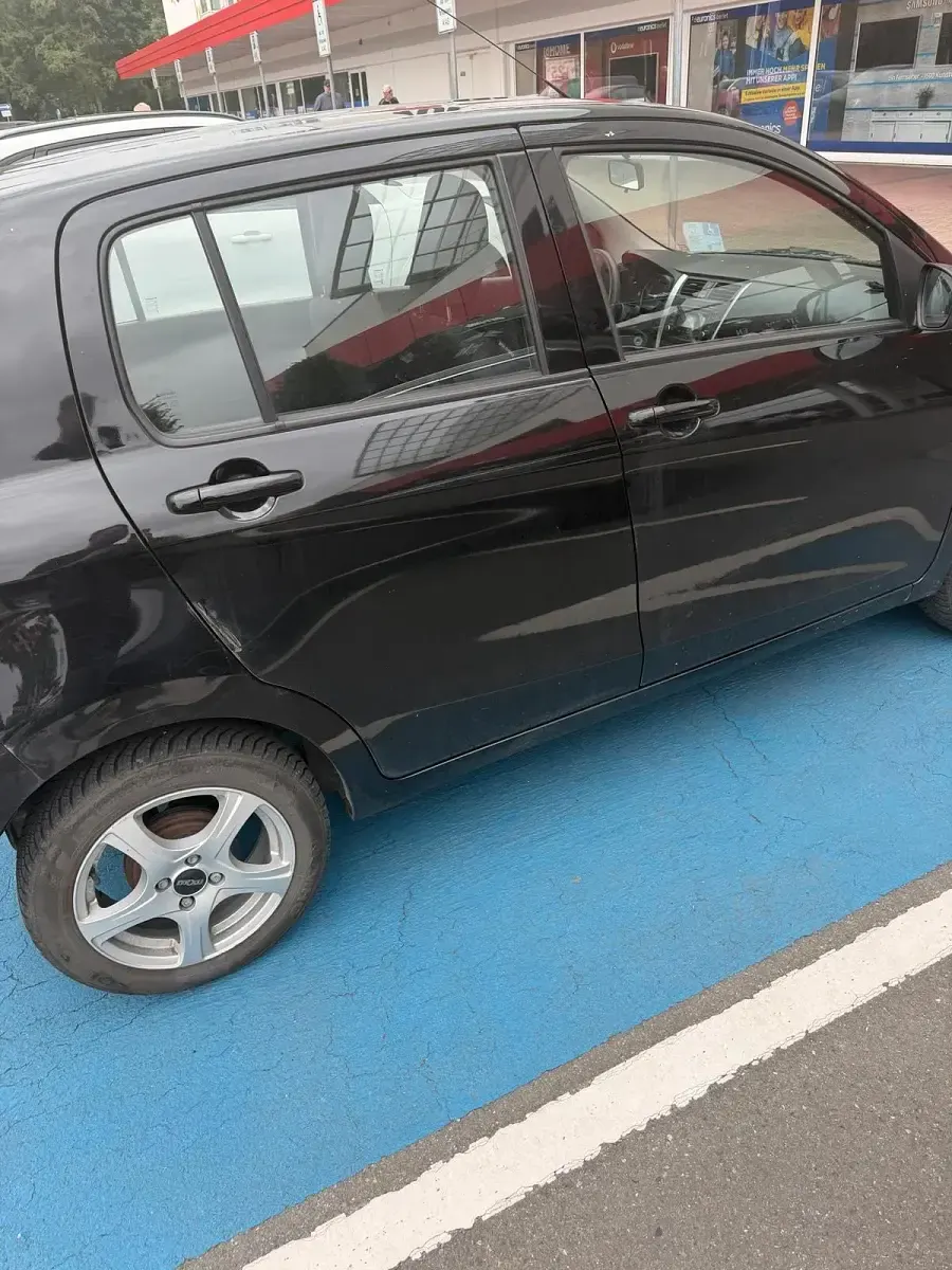 Gebraucht Suzuki Celerio 68 PS (50 kW) 2018 Schwarz Kleinwagen