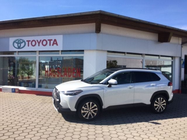 Gebraucht Toyota Corolla Cross Team 197 PS (144 kW) 2024 Platinum white pearl mc. SUV