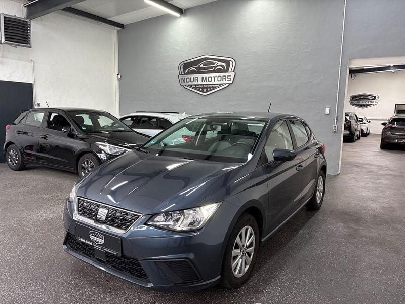 Grau Gebraucht 2019 Seat Ibiza Style Limousine | 8.900 € (Guter Preis) - Bild 1/4