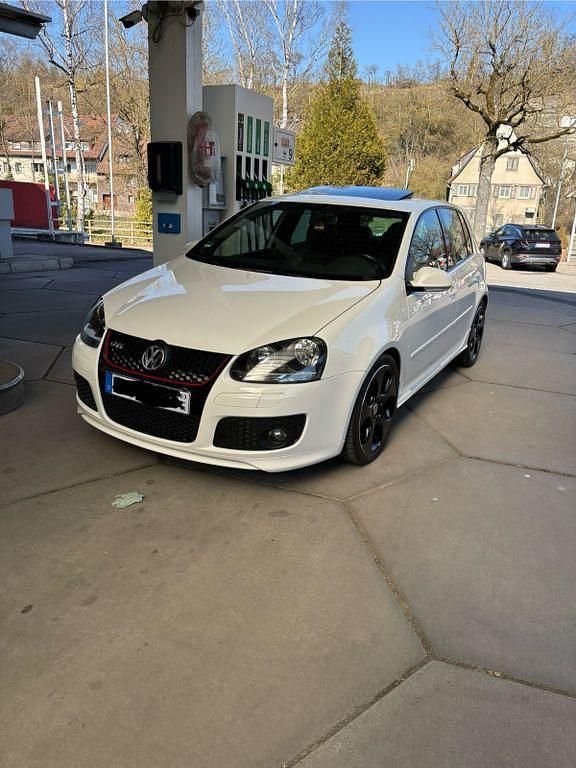 Weiß Gebraucht 2008 VW Golf V Edition Limousine | 11.700 € - Bild 1/4